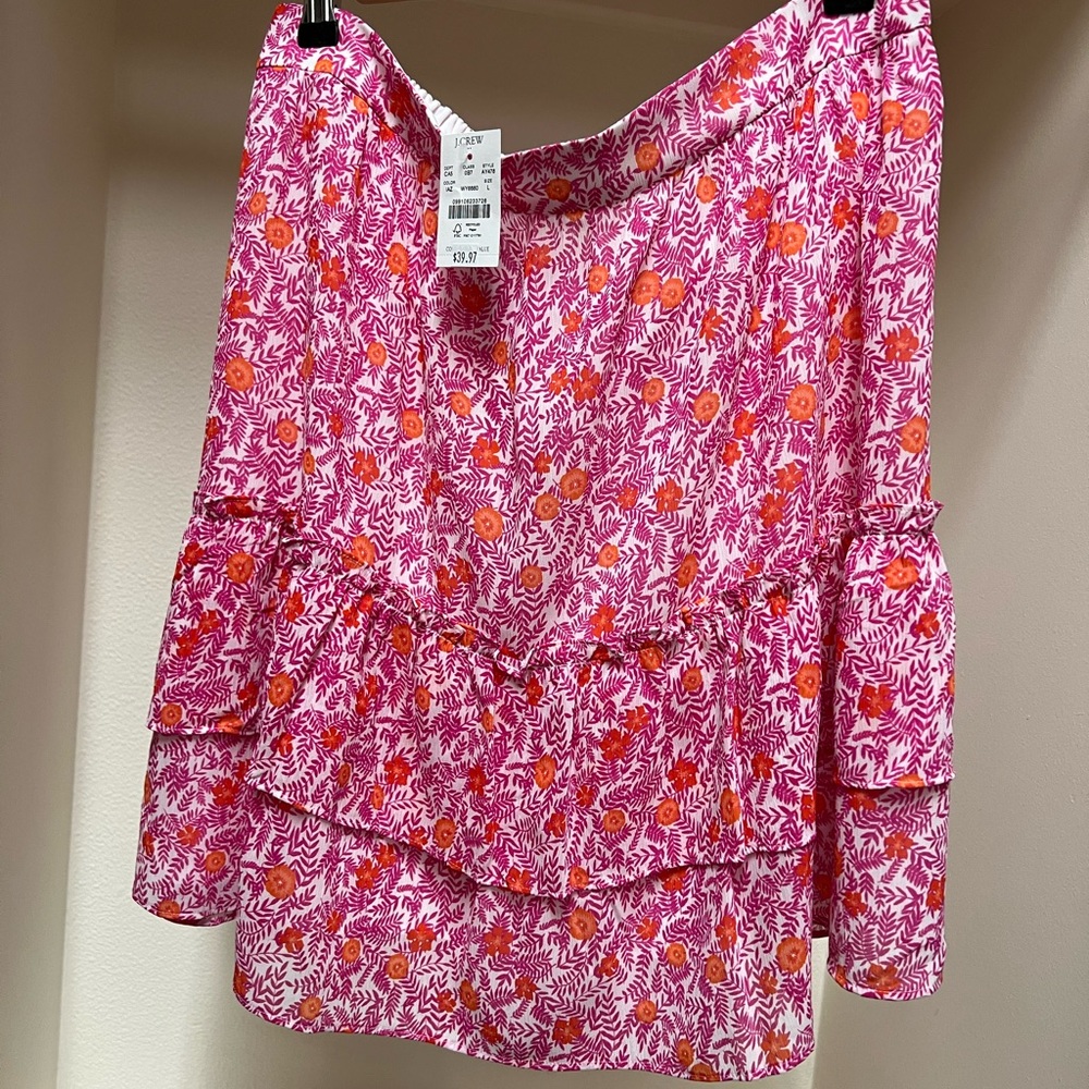 Pink and orange and white mini skirt. Size large.